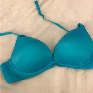 Blue bra with blue jewels